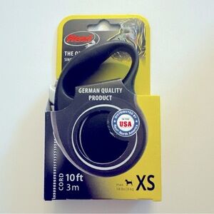Retractable Dog Leash XS up to 18 lbs 10 for cord by Flexi since 1973 Black